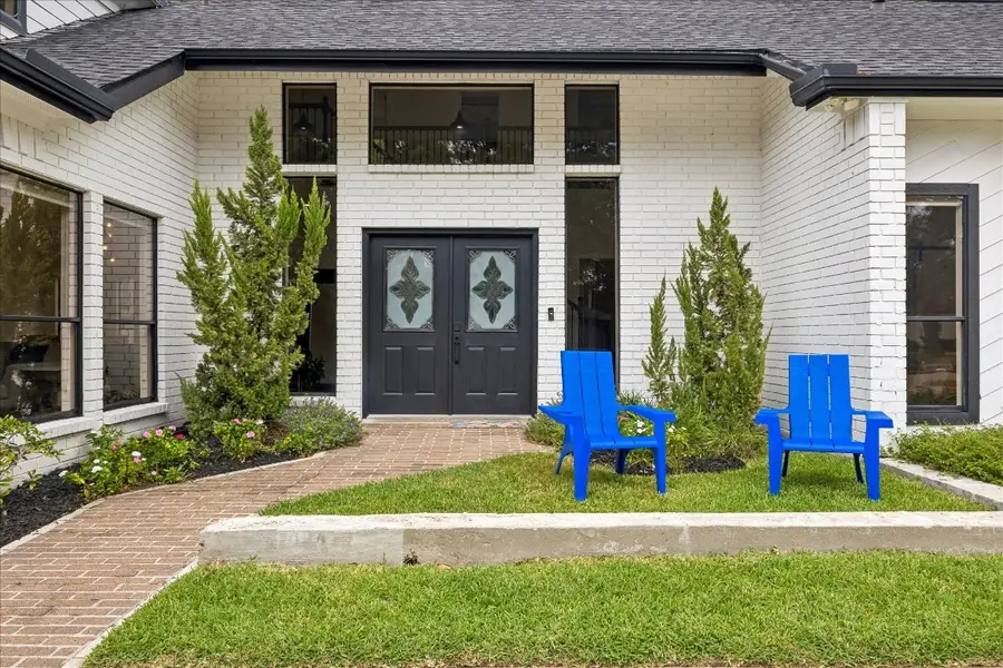 823 Millpond Drive, Sugar Land, TX 77498 - #2