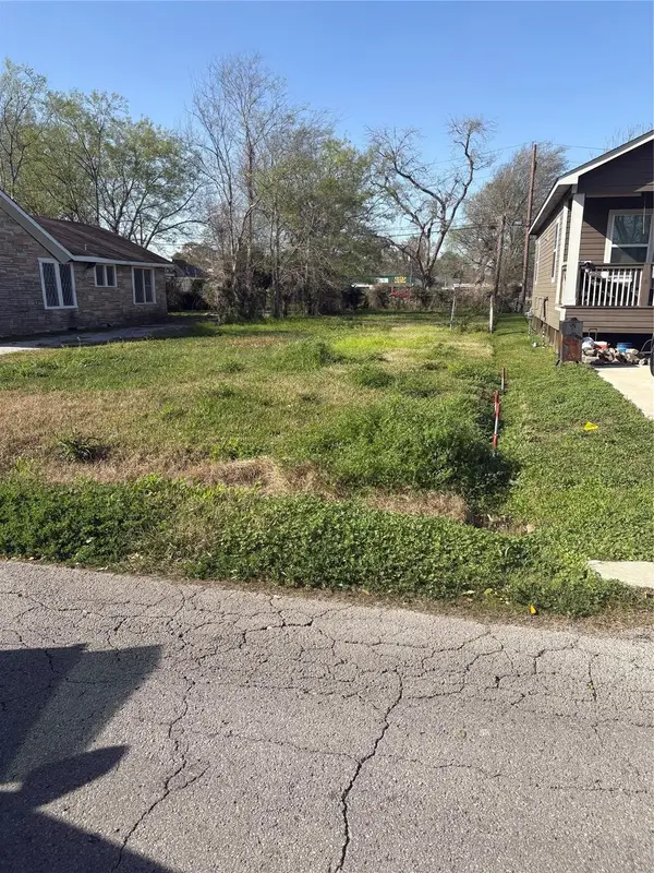 2545 Euclid Street, Beaumont, TX 77705