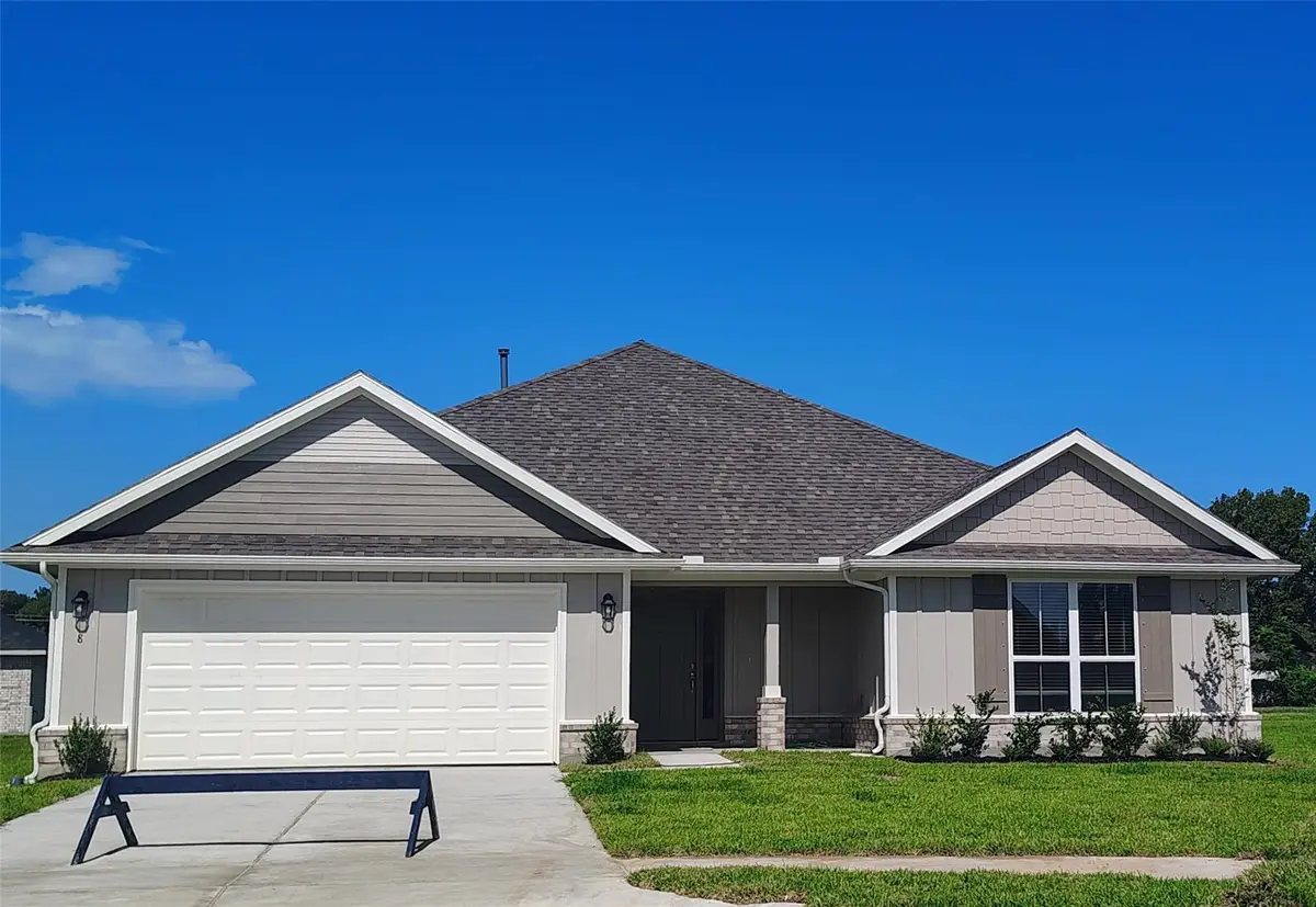 8 Gemstone Court, Angleton, TX 77515 - #1