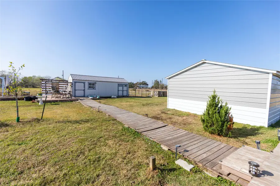 2752 Remmert Road, Bellville, TX 77418 - Image #3