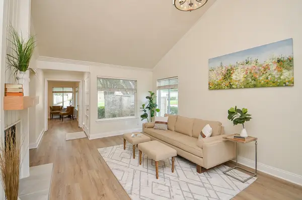 11636 Village Place Drive #321, Houston, TX 77077