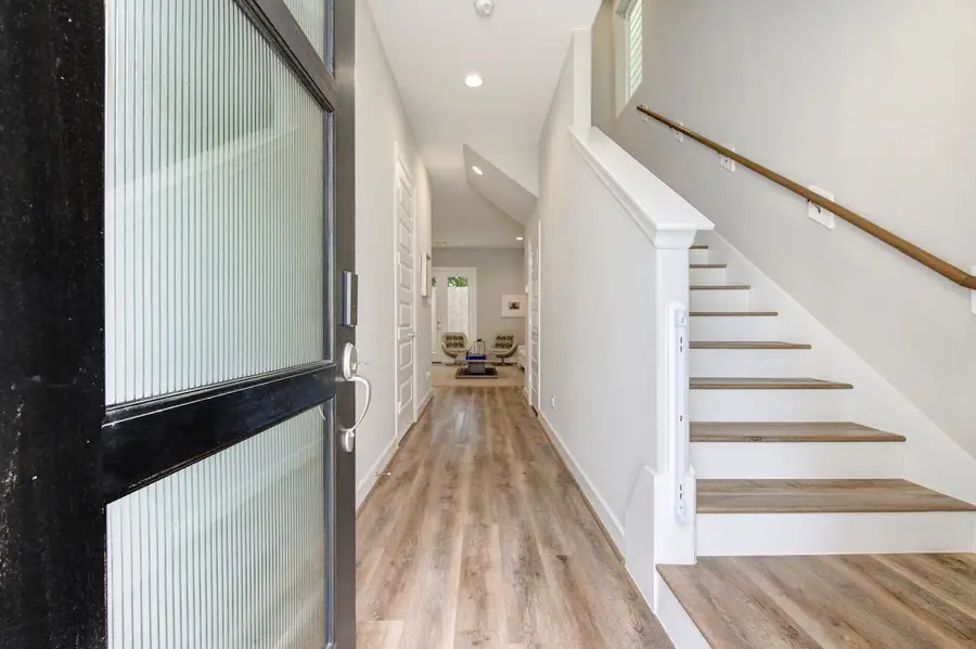 911 W 35th Street #D, Houston, TX 77018 - #2