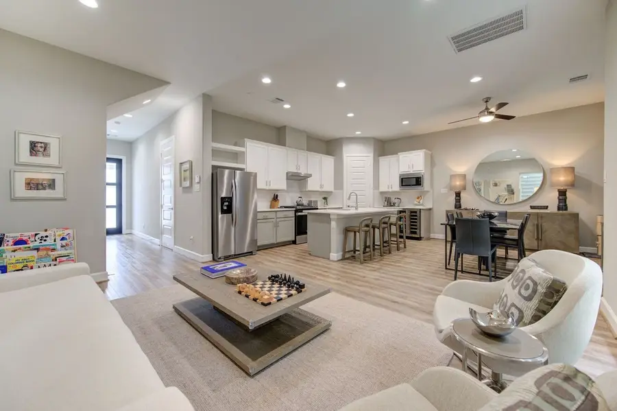 911 W 35th Street #D, Houston, TX 77018 - #3