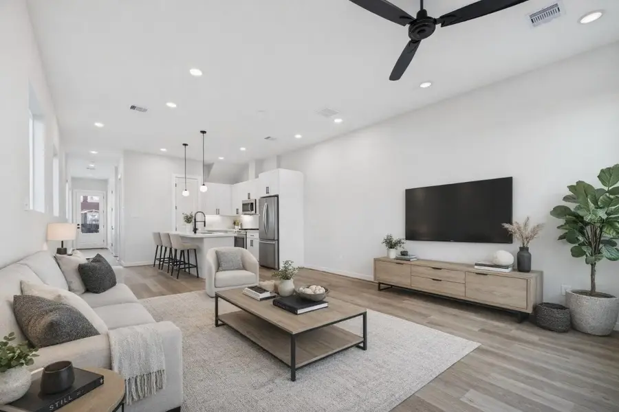 5030 Creekmont Drive, Houston, TX 77091 - #3