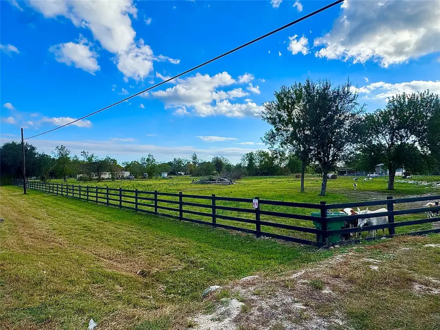 3293 County Road 181, Alvin, TX 77511 - Image #2