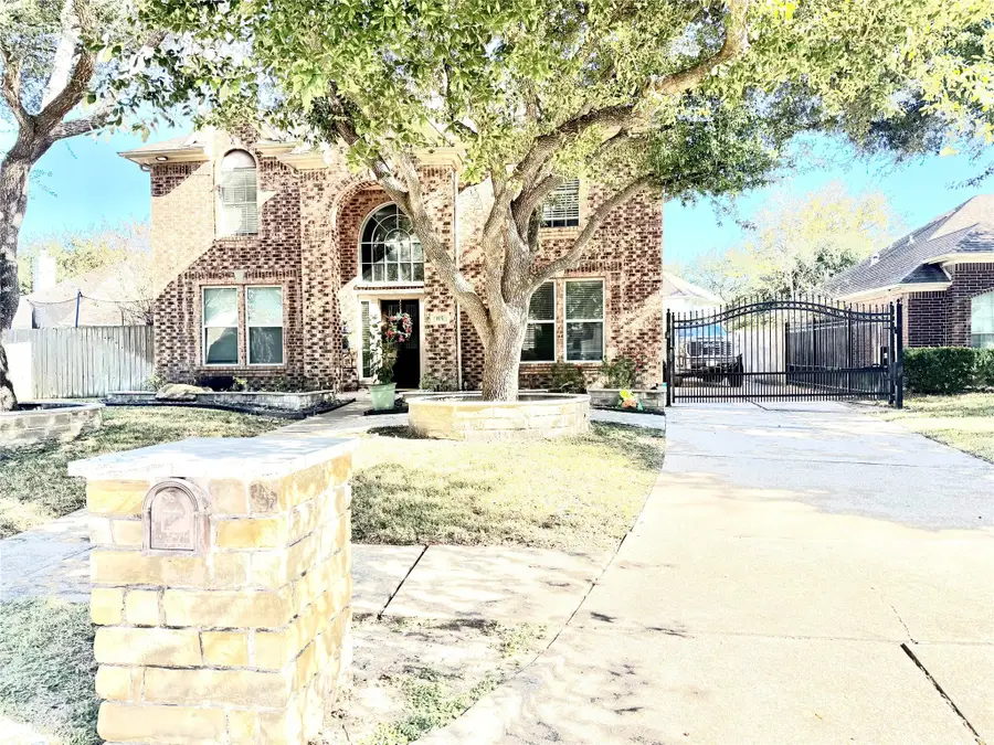 115 S Esplanade Way, Stafford, TX 77477 - Image #2