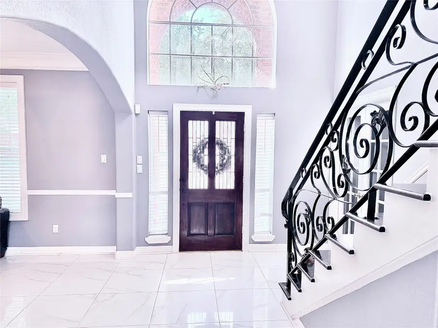 115 S Esplanade Way, Stafford, TX 77477 - Image #3