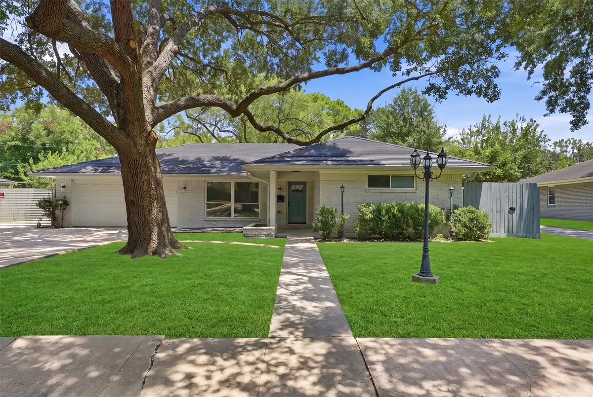 11907 Renwick Drive, Houston, TX 77035 - #1