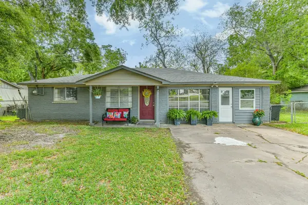 1217 Esther Street, Kemah, TX 77565