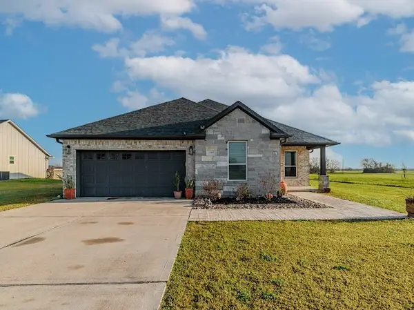 488 Sunset Trail, Angleton, TX 77515