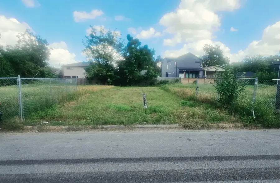 1309 E 31st Street, Houston, TX 77022 - #2