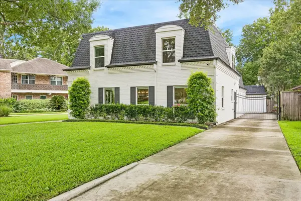 215 Greenpark Drive, Houston, TX 77079