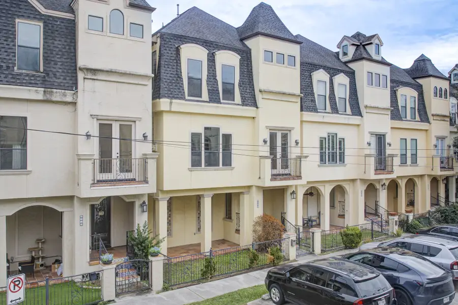 2308 Couch Street, Houston, TX 77008 - Image #2