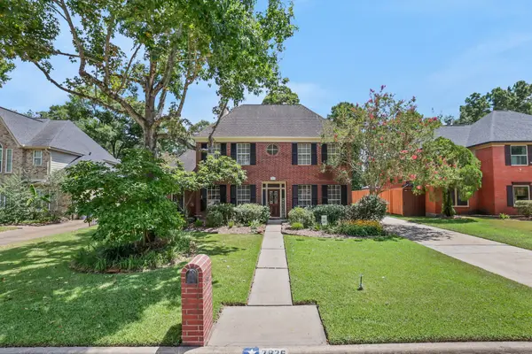 3926 Brook Shadow Drive, Houston, TX 77345