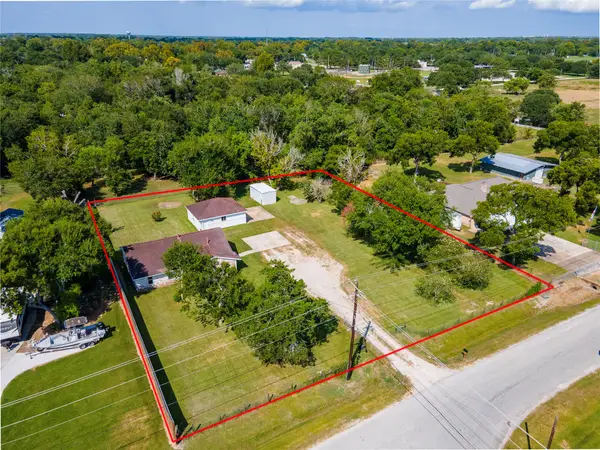 14608 Ash Road, Santa Fe, TX 77517