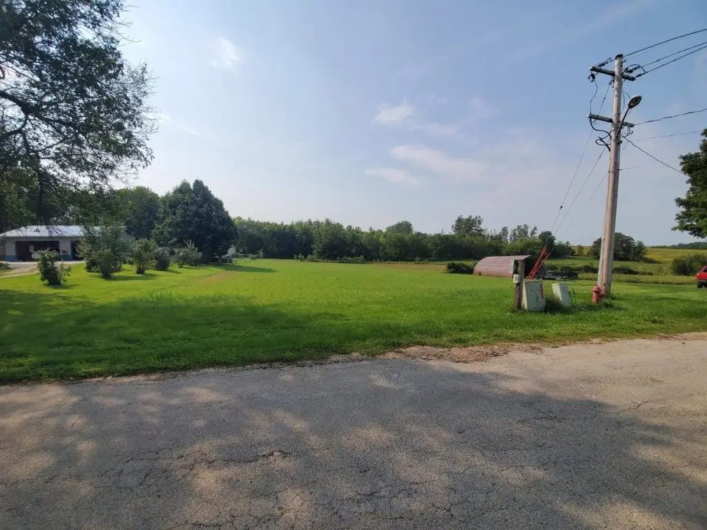 130 3rd Avenue E, Coggon, IA 52218 - Image #1