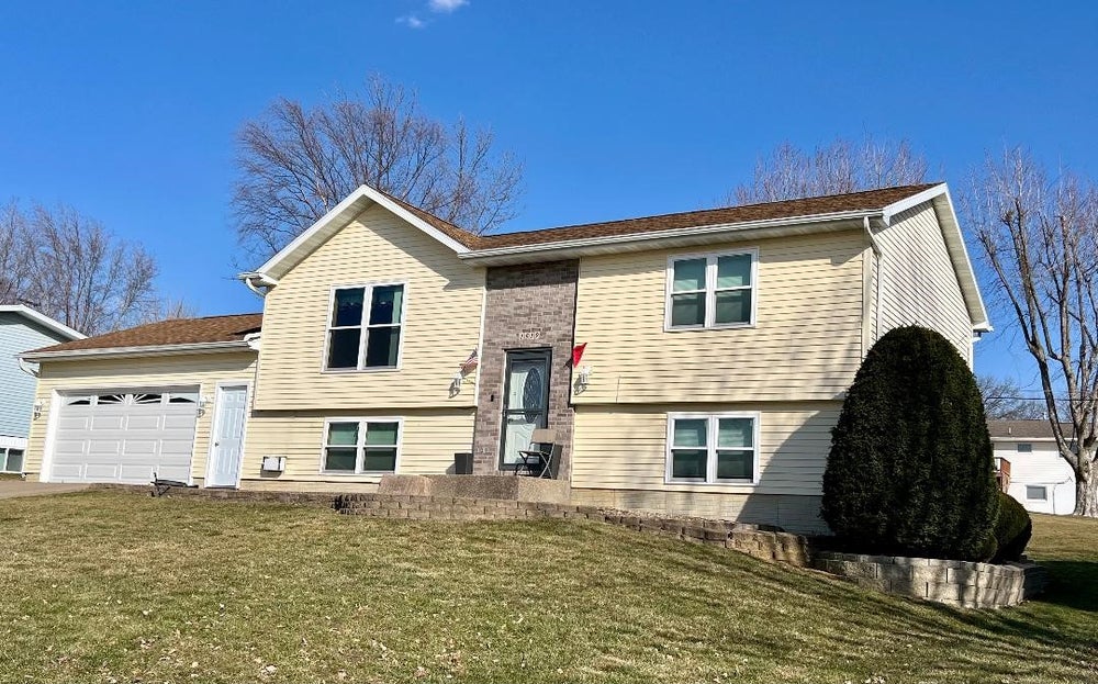 1519 Rainbow Drive, Belle Plaine, IA 52208 ERA