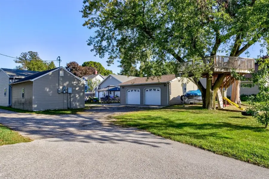 509 E Chestnut Street, Hubbard, IA 50122 - #3