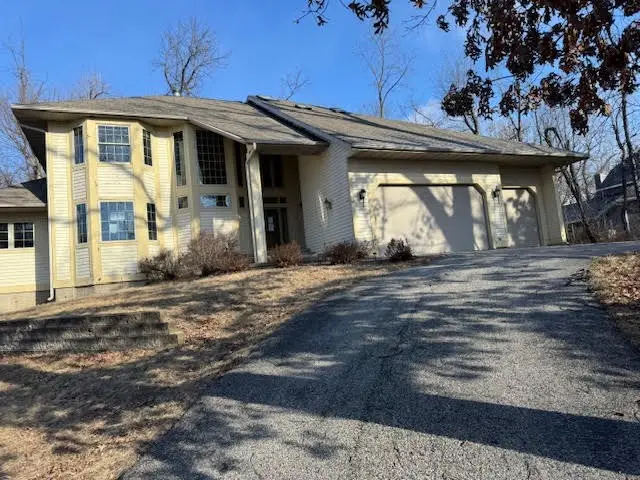 5006 Oak Grove Road Ne, Cedar Rapids, IA 52411 - #1