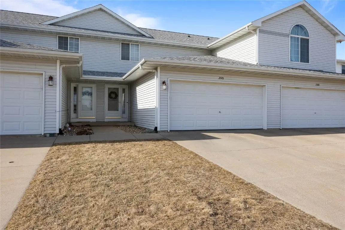 2570 Ridgeview Way, Marion, IA 52302 - #1