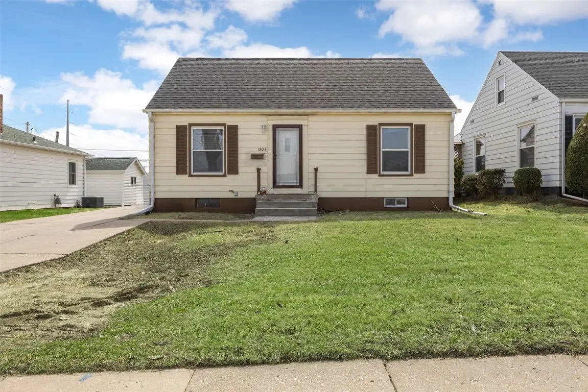 1803 Williams Boulevard Sw, Cedar Rapids, IA 52404 - #1