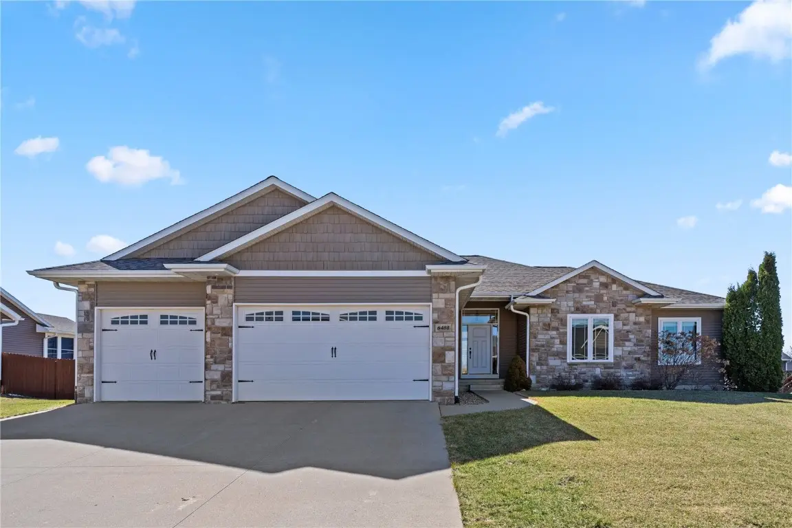 6408 Hoover Trail Road Sw, Cedar Rapids, IA 52404 - #1