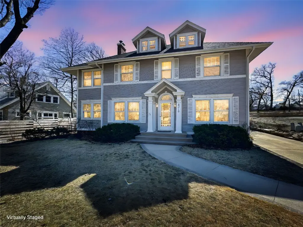 2319 Ridgeway Drive Se, Cedar Rapids, IA 52403 - #1