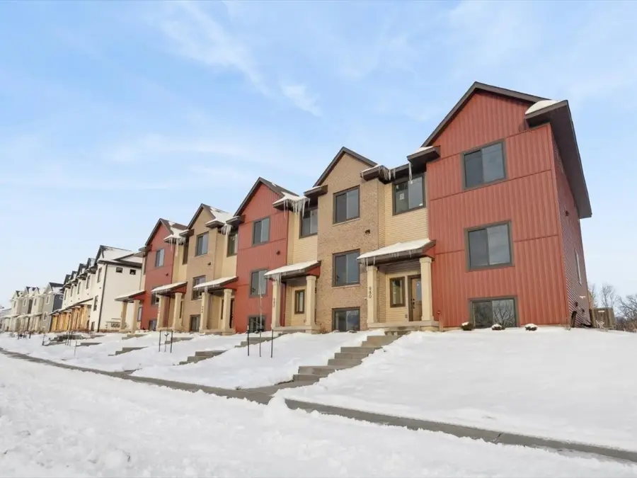 948 Dubs Drive, Iowa City, IA 52246 - Image #2