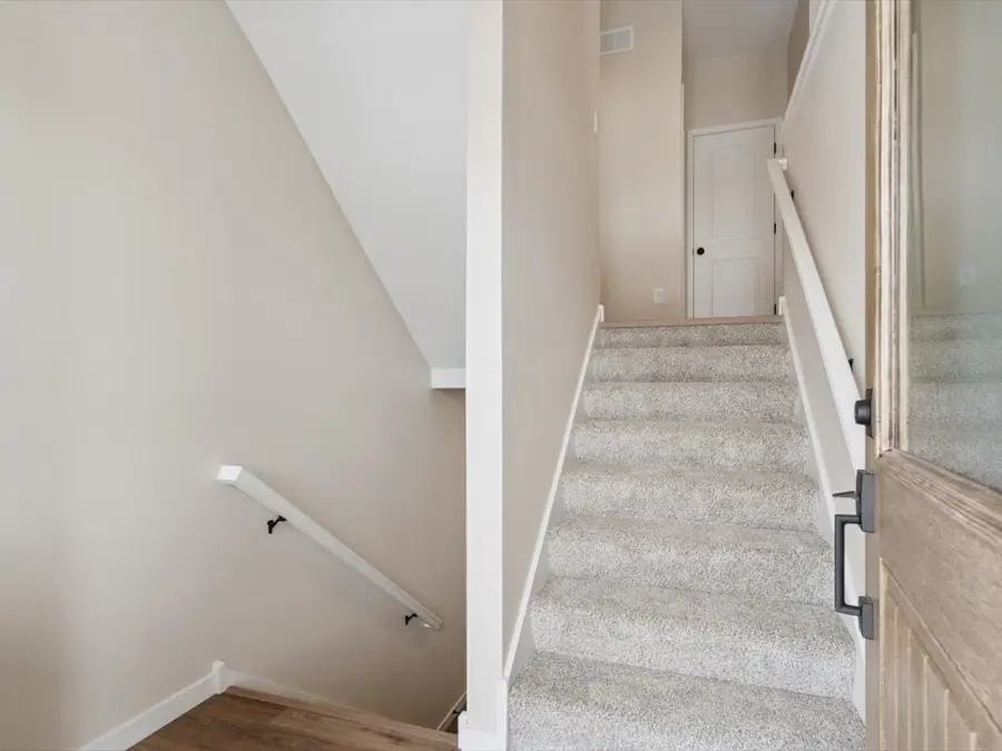 948 Dubs Drive, Iowa City, IA 52246 - Image #3