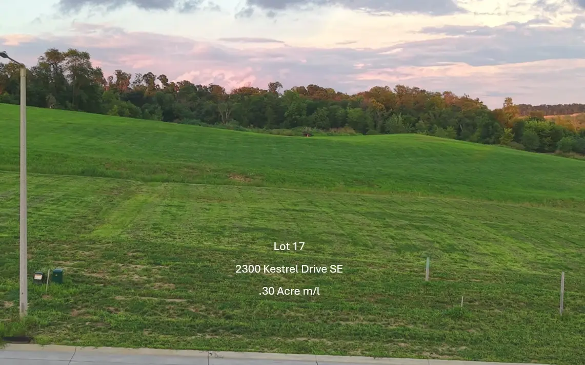 2300 Kestrel Drive Se, Cedar Rapids, IA 52403 - #1