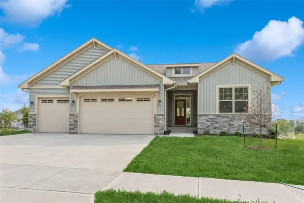3125 Sunflower Street, Ely, IA 52227