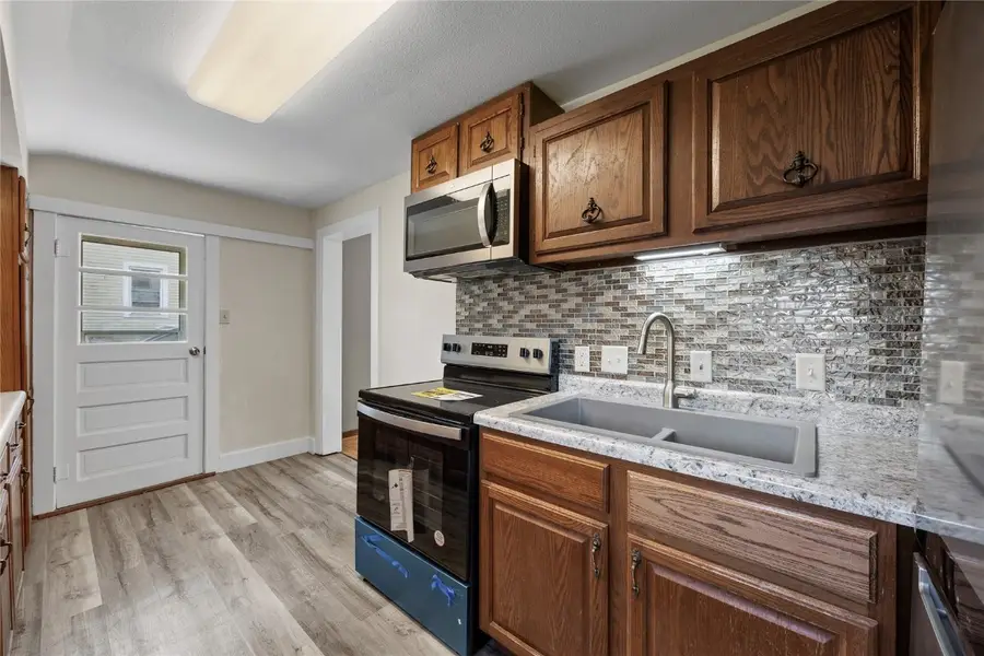 401 7th Avenue, Clarence, IA 52216 - Image #2