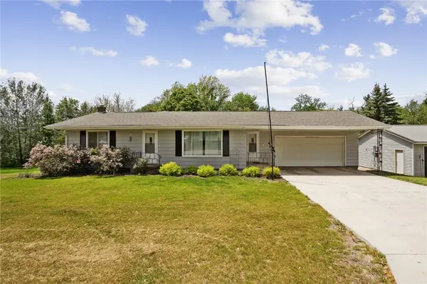 75 Jefferson Avenue Sw, Swisher, IA 52238