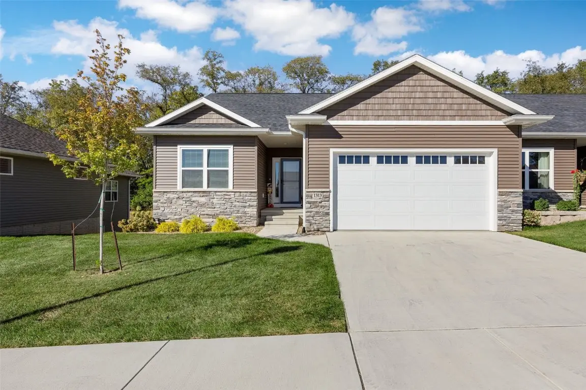 1313 Third Street Sw, Mount Vernon, IA 52314 - Image #1