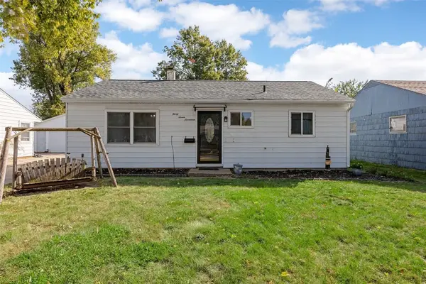 3717 H Ave Ne, Cedar Rapids, IA 52402