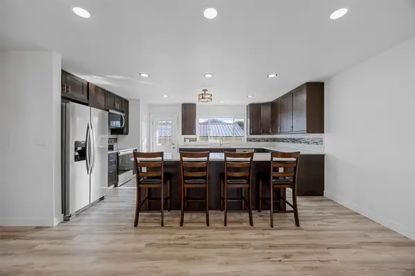 3009 Carriage Drive Sw, Cedar Rapids, IA 52404