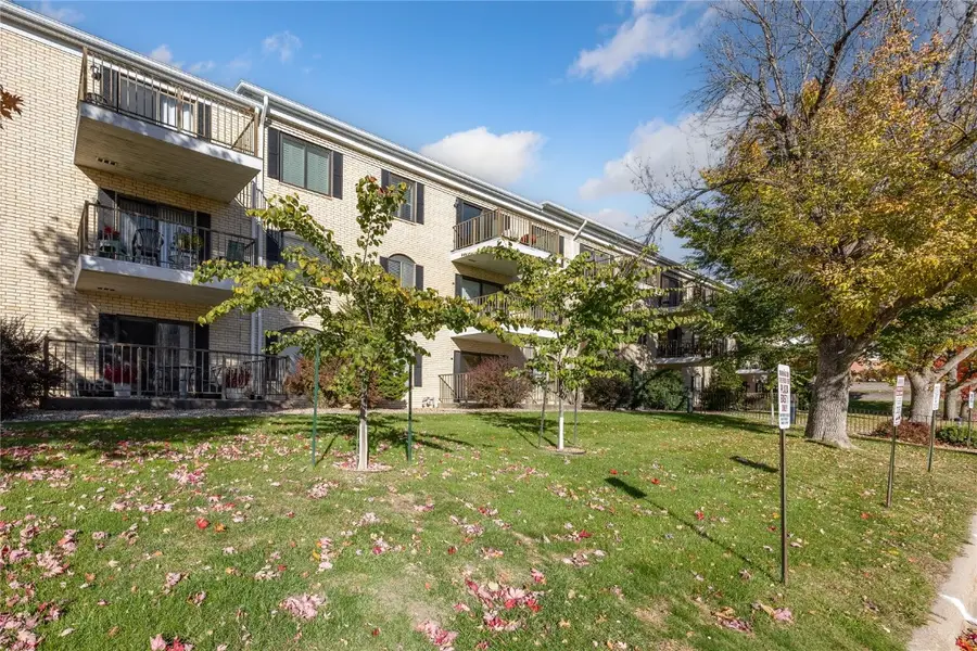 2135 1st Avenue Se #325, Cedar Rapids, IA 52403 - Image #2