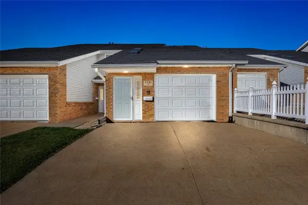 2281 Pasadena Drive #55, Dubuque, IA 52001