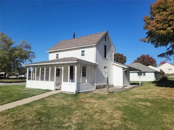 230 W Main Street, Oxford, IA 52322