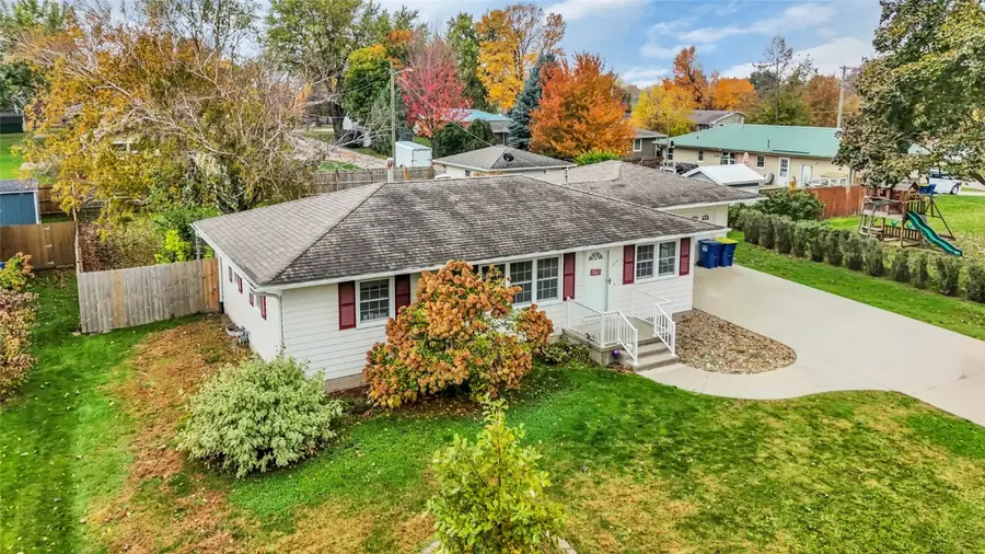 218 Riverview Drive, Vinton, IA 52349 - Image #3