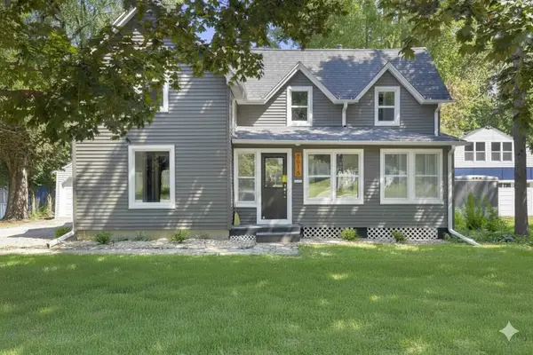 2016 Hollywood Boulevard, Iowa City, IA 52240