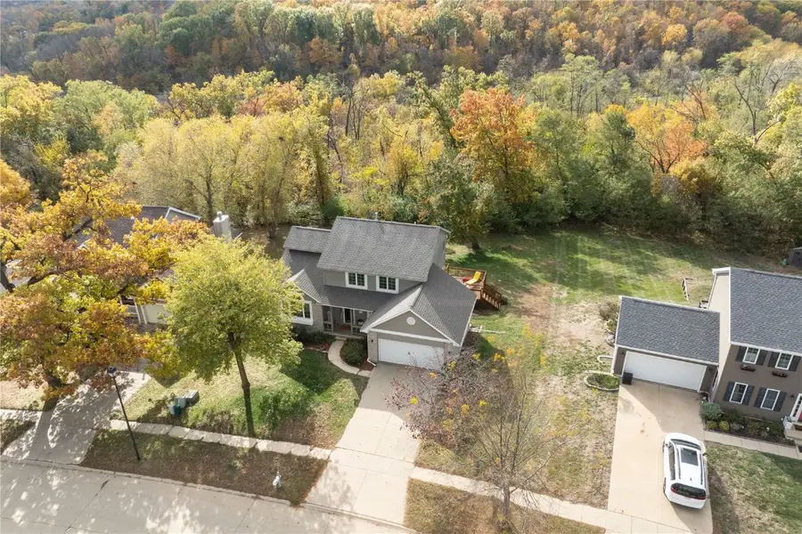 3809 Riverside Drive Ne, Cedar Rapids, IA 52411 - Image #2
