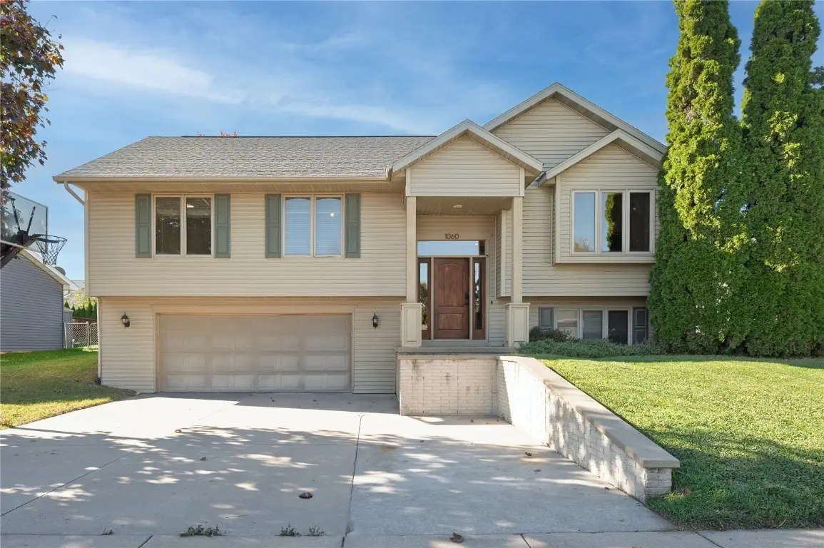 1060 South 26th Street, Marion, IA 52302 - Image #1