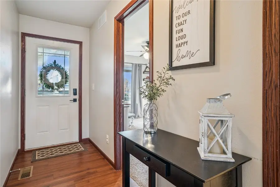 142 Brighton Circle Sw, Cedar Rapids, IA 52404 - Image #3