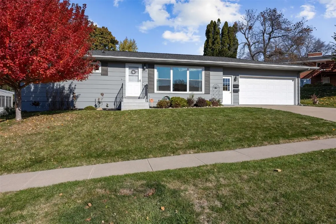 3830 Skylark Lane Se, Cedar Rapids, IA 52403 - Image #1