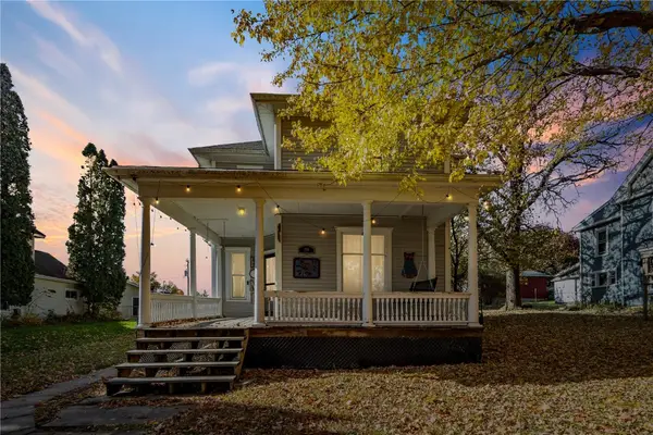 218 N Huber Street, Anamosa, IA 52205