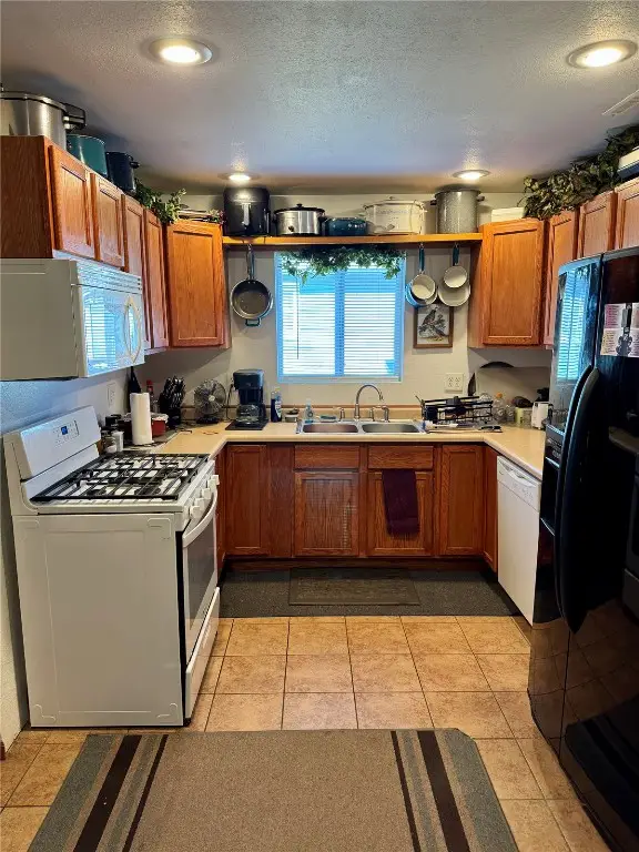 3704 Richmond Road Ne, Cedar Rapids, IA 52402 - Image #3