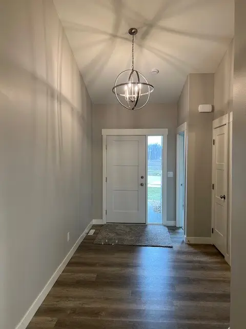 2420 Heritage Green Drive, Hiawatha, IA 52233 - Image #2