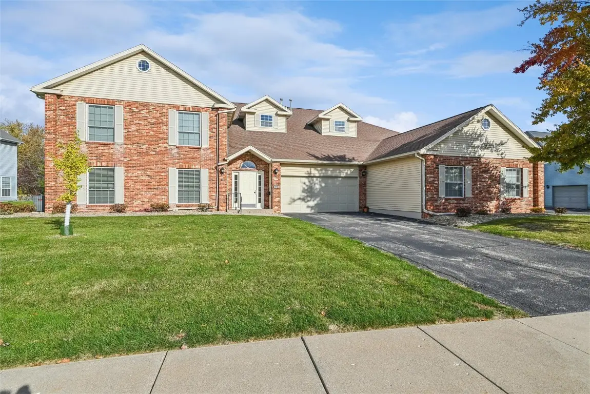 3240 Willowridge Road #B, Marion, IA 52302 - Image #1