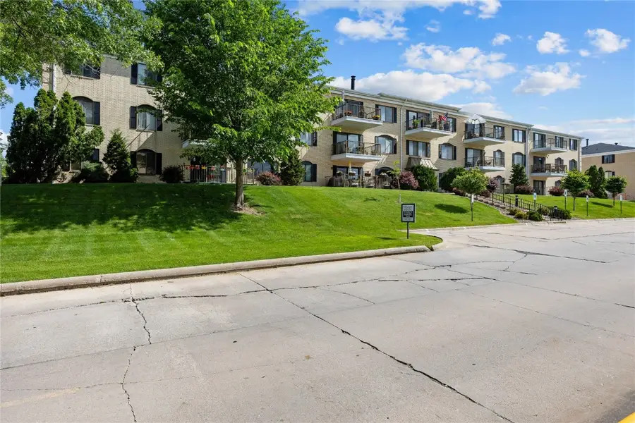 2131 1st Ave Se #116, Cedar Rapids, IA 52403 - Image #2